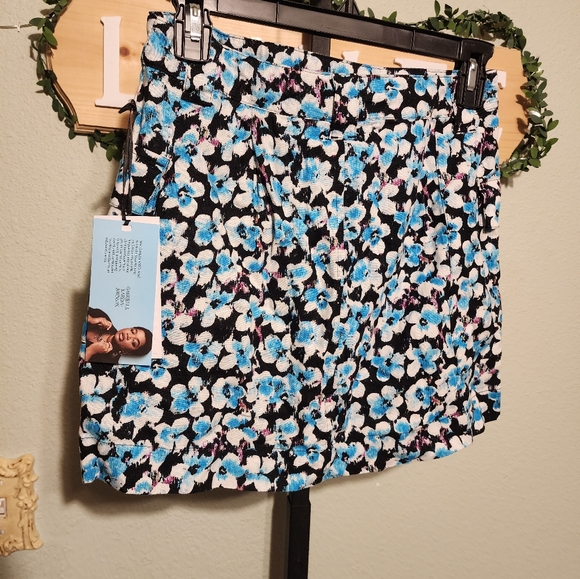 NWT Womens Future Collective Wrap Skirt. Size 2. Blue/Black/White - Picture 3 of 4